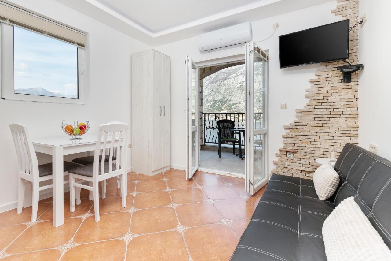 Apartments Vukovic โกตอร์ ภายนอก รูปภาพ