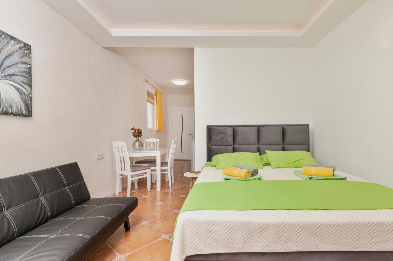 Apartments Vukovic โกตอร์ ภายนอก รูปภาพ