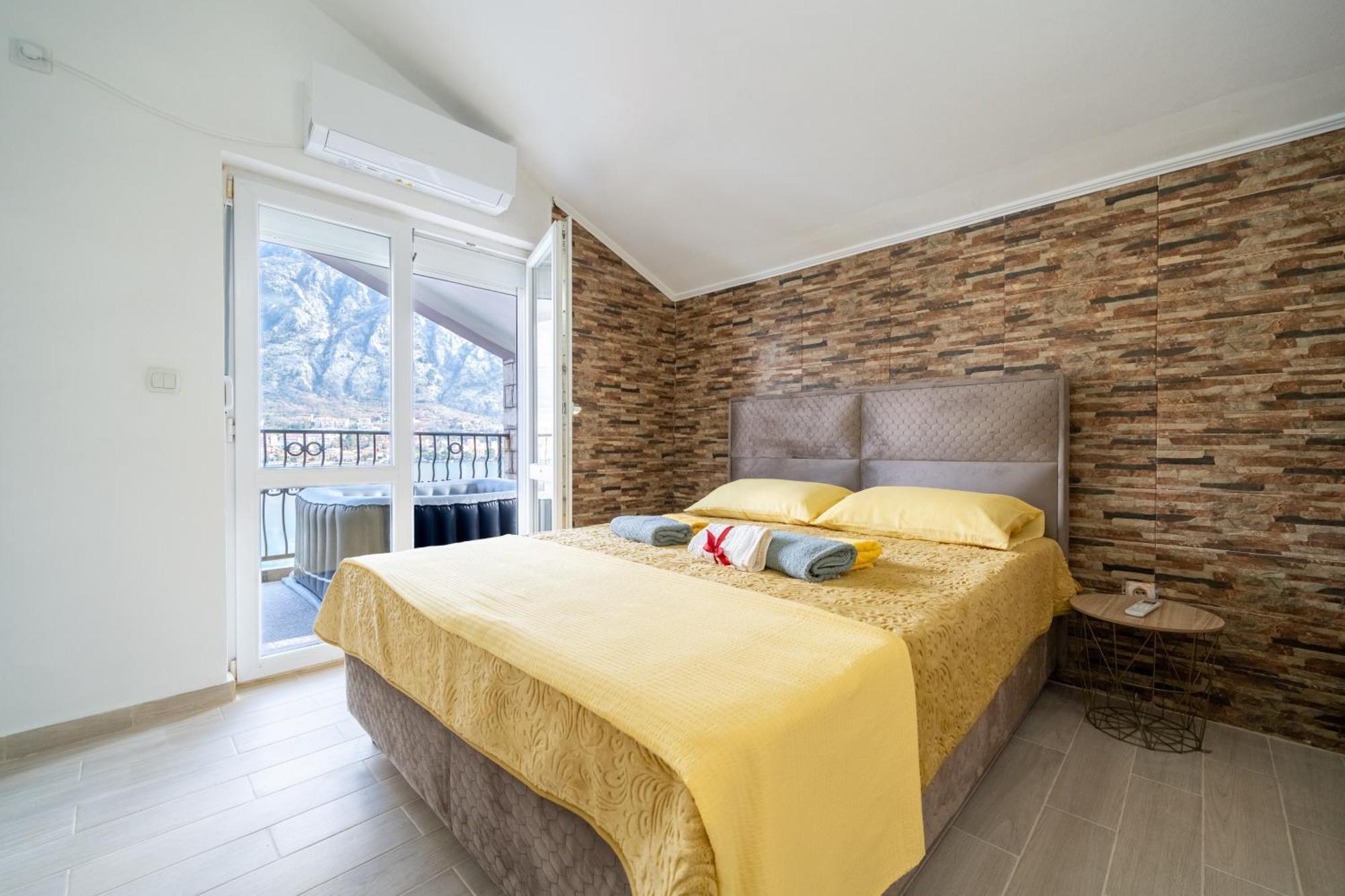 Apartments Vukovic โกตอร์ ภายนอก รูปภาพ