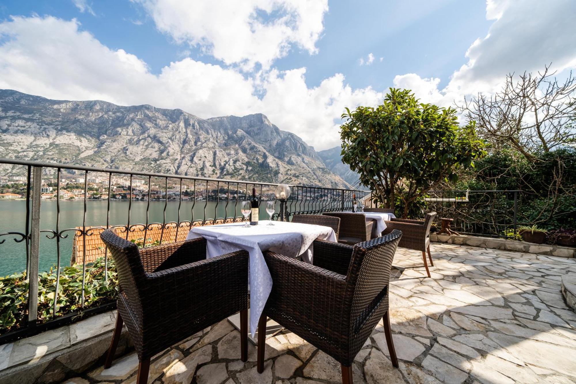 Apartments Vukovic โกตอร์ ภายนอก รูปภาพ