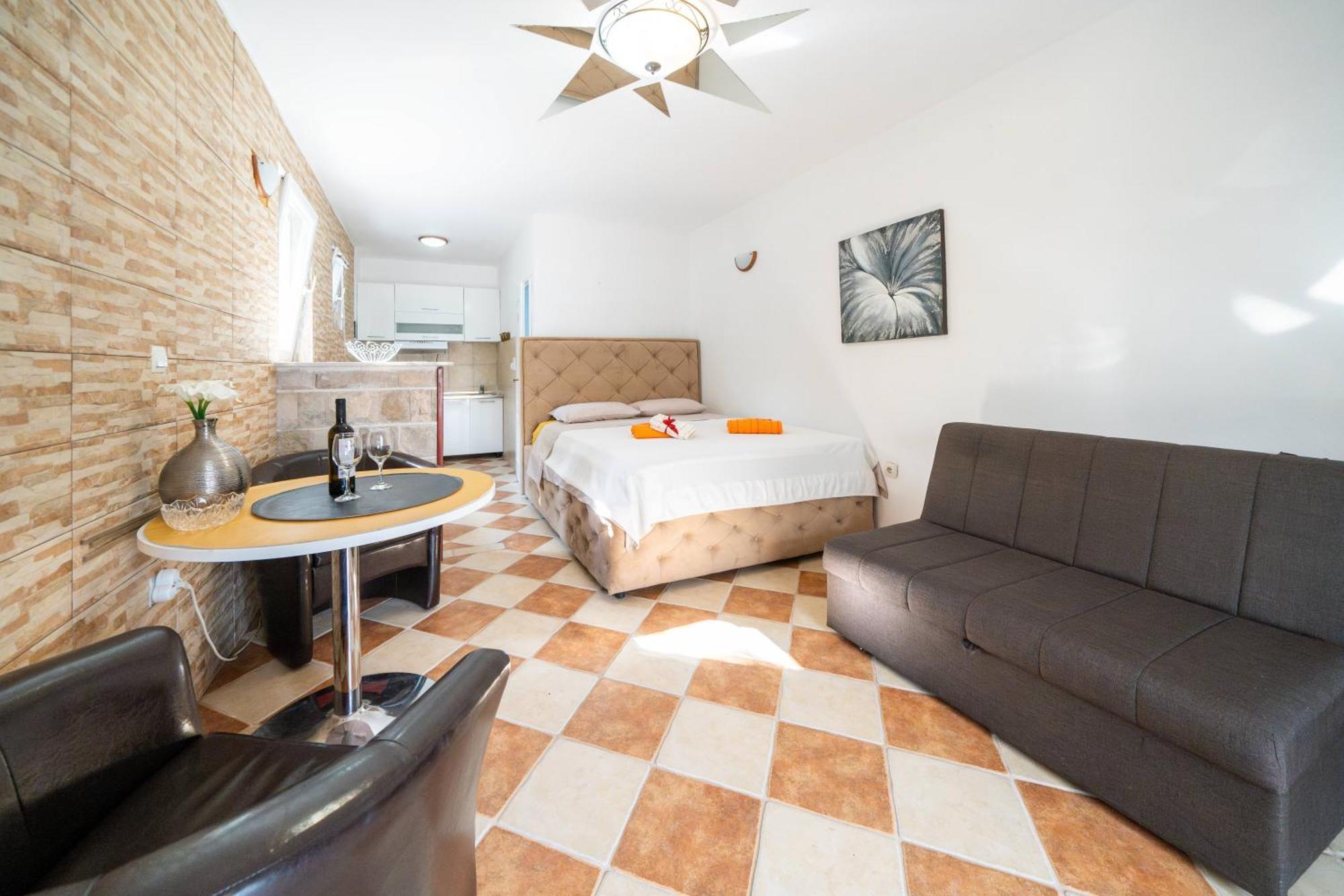 Apartments Vukovic โกตอร์ ภายนอก รูปภาพ
