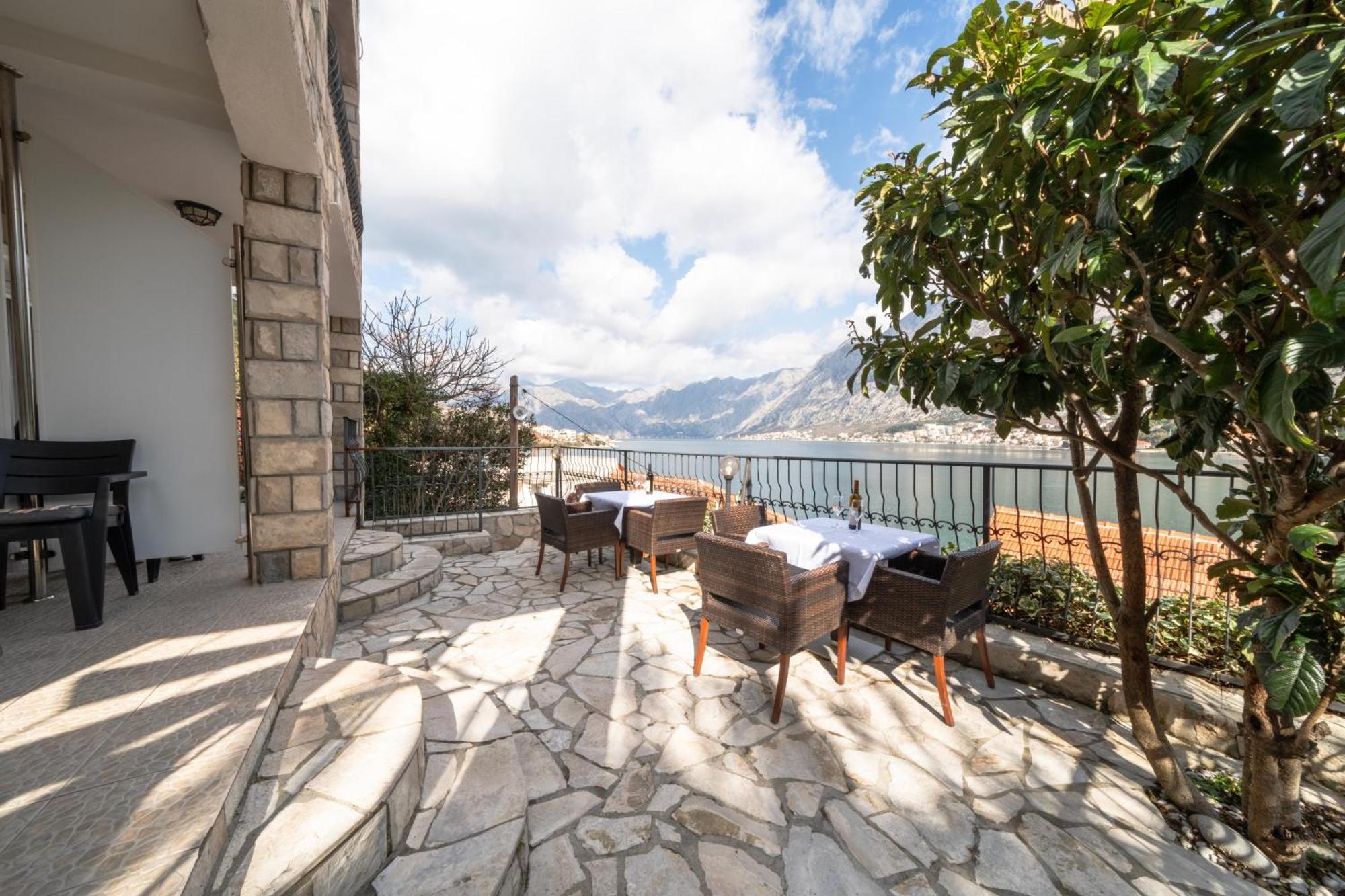Apartments Vukovic โกตอร์ ภายนอก รูปภาพ