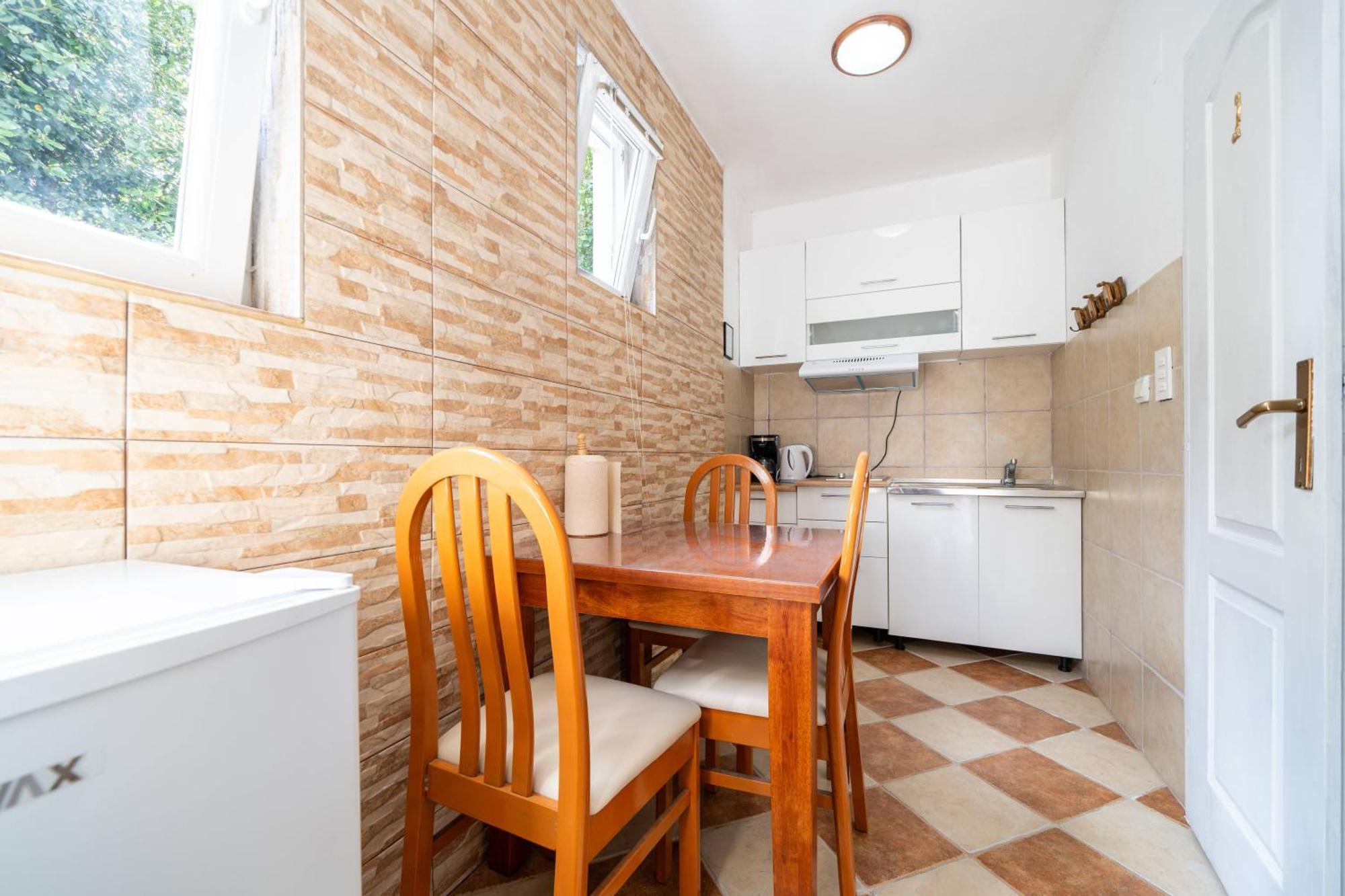 Apartments Vukovic โกตอร์ ภายนอก รูปภาพ
